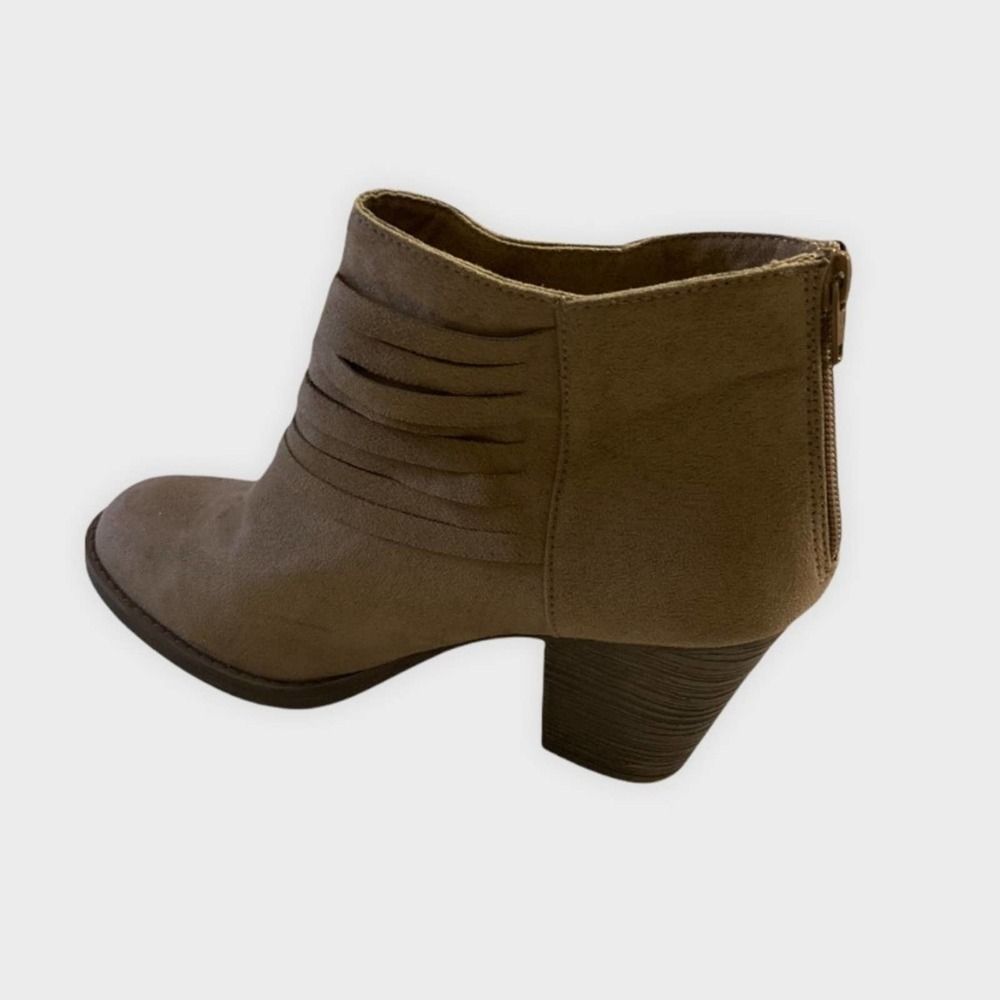 BC Footwear Tan Suede Chunky Heel Ankle Boot - Picture 5 of 6